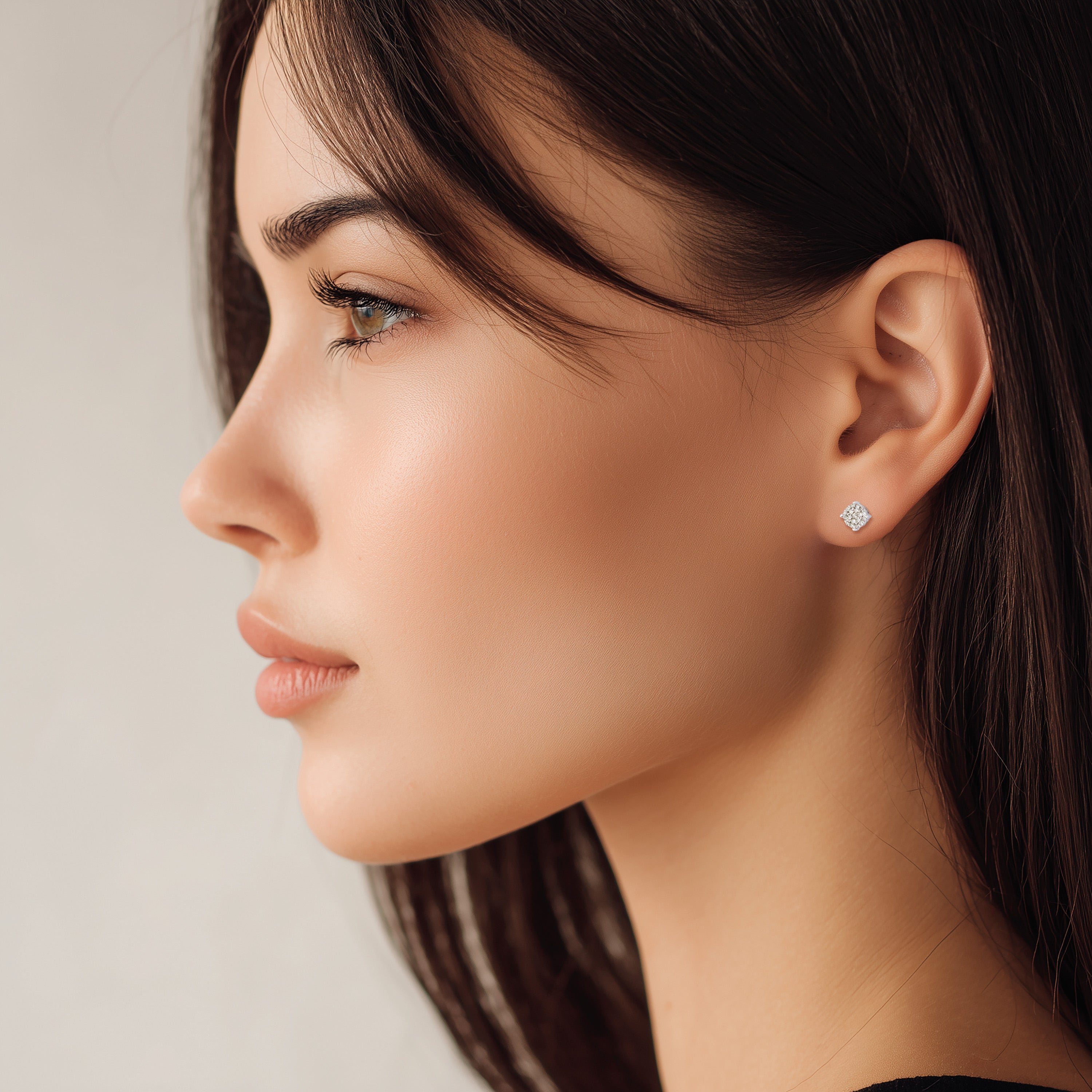 Luxuria
Diamond
Sterling Silver Earrings